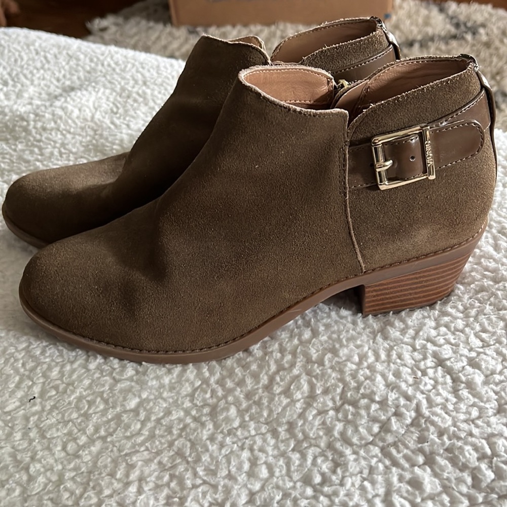 Vionic Brown Ankle Boots with Buckle